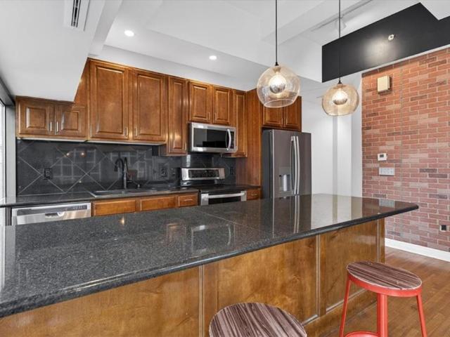 1101 Walnut Street # 1207