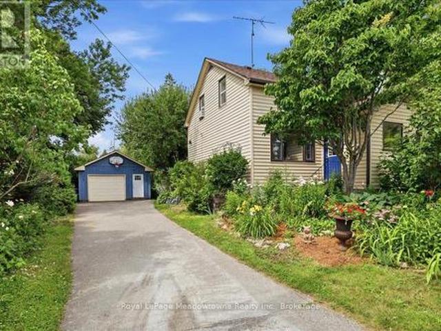 11024 First Line Nassagaweya, Milton Moffat, ON, L0P 1J0 house for sale | Listing ID W13571 | Royal LePage