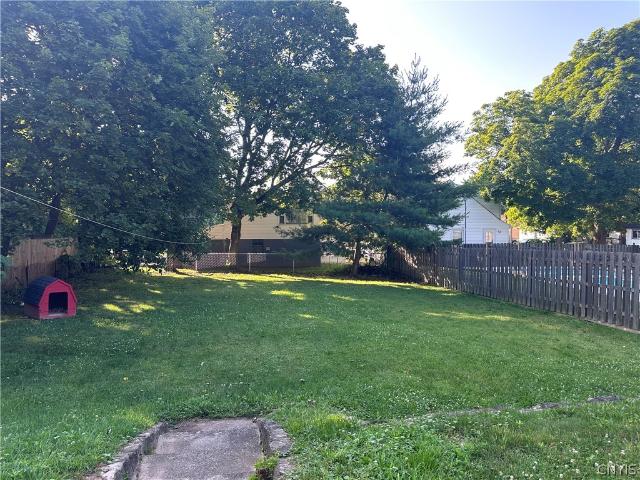 1102 Buckley Road