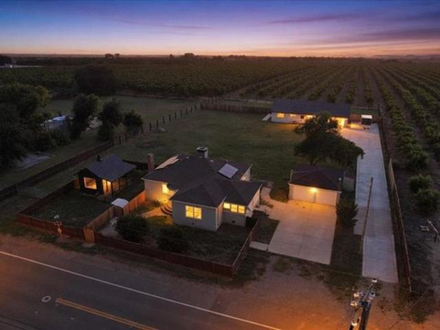 1102 Barry Rd, Yuba City, CA 95991