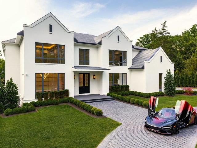 1102 Chain Bridge Road, Mclean, US, VA