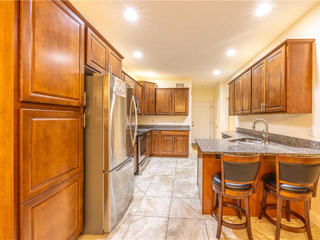 1102 Cross Creek Dr
