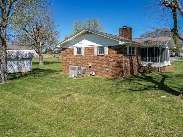 1102 S Tellico St S St