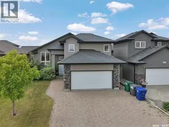 1103 Muzyka Road, Saskatoon, SK, S7W 0E7 house for sale Lis.
