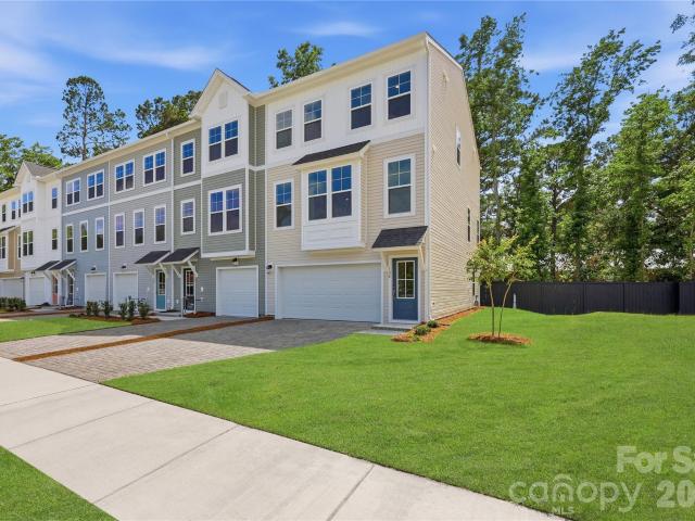 1103 Mossy Glade Road