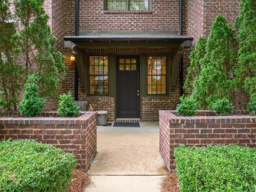 1103 Barristers Court