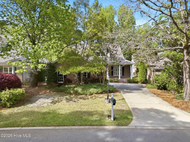1103 Congressional Lane