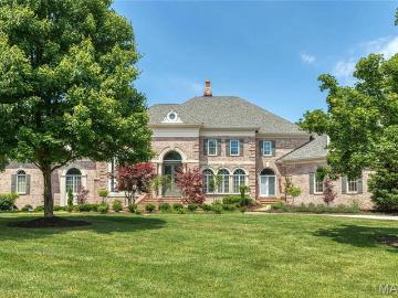 1103 Highland Pointe Dr, Town and Country, MO 63131 | MLS #26017