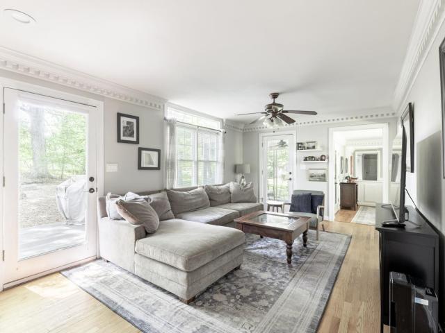 1103 Ivy Place