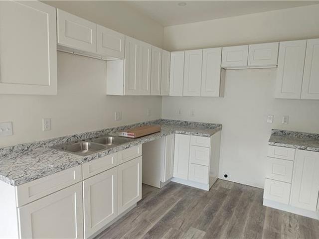 1103 S Kings Highway