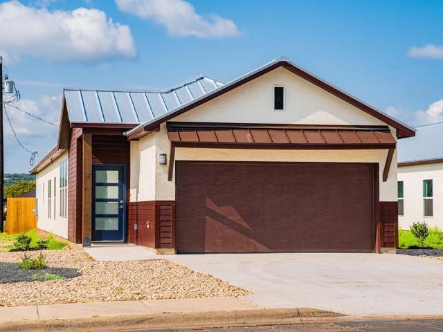 1103 15 Lois St, Kerrville, TX 78028 | MLS #119288