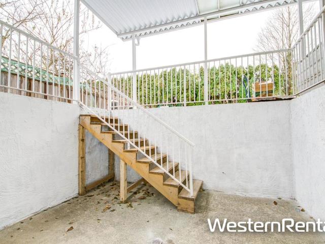 110* 162a Street #Bsmt, Surrey, BC V4N4S8