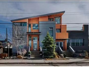 West Hillhurst, Calgary, Alberta - Balcony