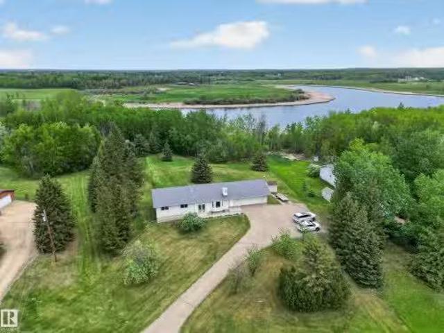 110 52308 Rr 214, Rural Strathcona County, AB, T8E 1H4 house.