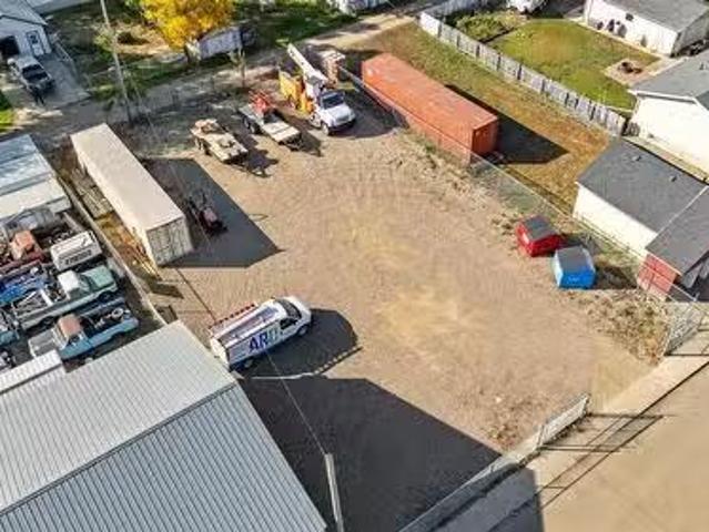 110 6Th Avenue Nw, Gravelbourg, SK, S0H 1X0 vacant land for.