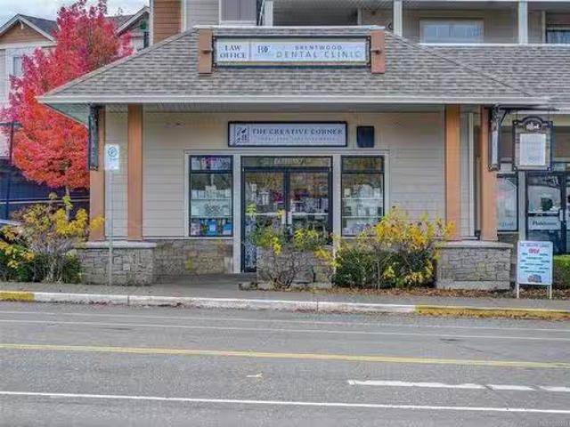 110 7088 West Saanich Rd, Central Saanich, BC, V8M 1P9 comme.