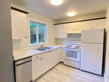 110 Braidwood Manor 1