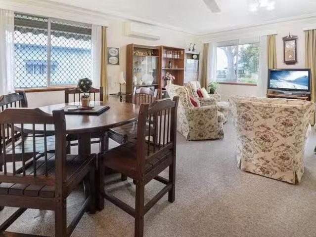110 Broughton Street, West Kempsey, NSW 2440
