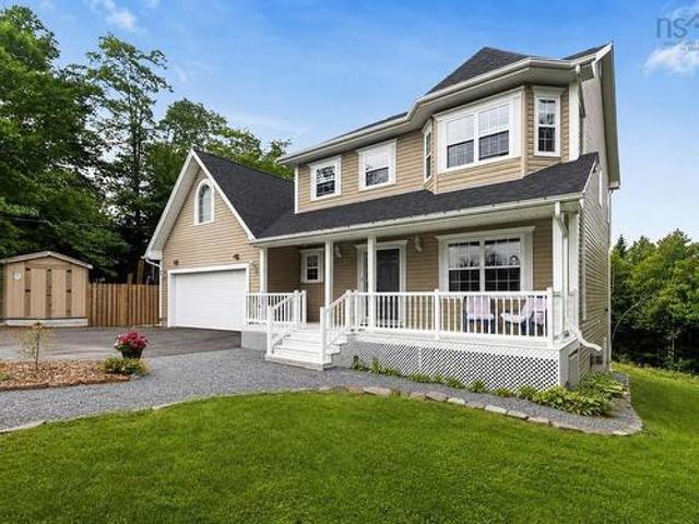 110 Gleneagles Drive, Hammonds Plains, NS, B4B 1V8 house for sale | Listing ID 202619 | Royal LePage