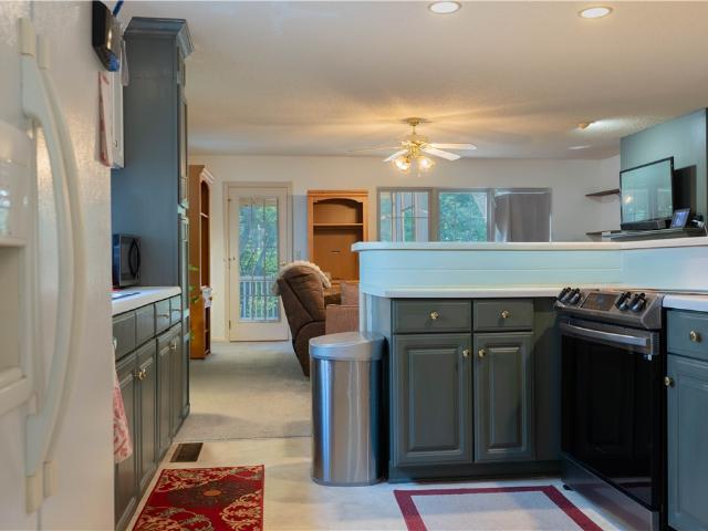 110 Grand Oak Circle