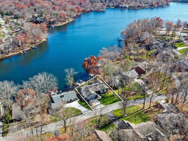 110 Delbridge Lane