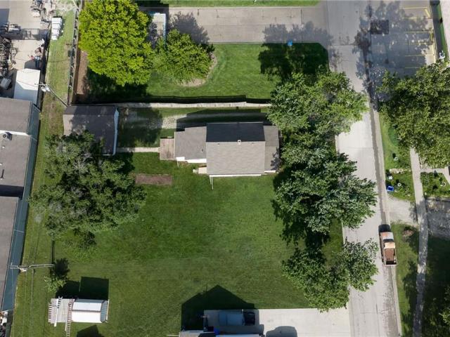 110 E 3rd Street