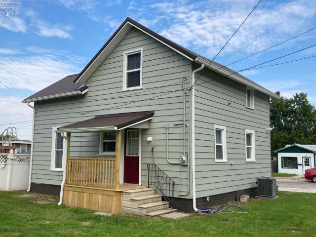 110 E Emerald Street