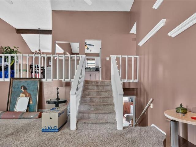 110 E Nelson Circle