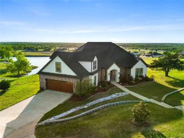 110 Eagles Roost Cir, Ennis, TX 75119 | MLS #21225