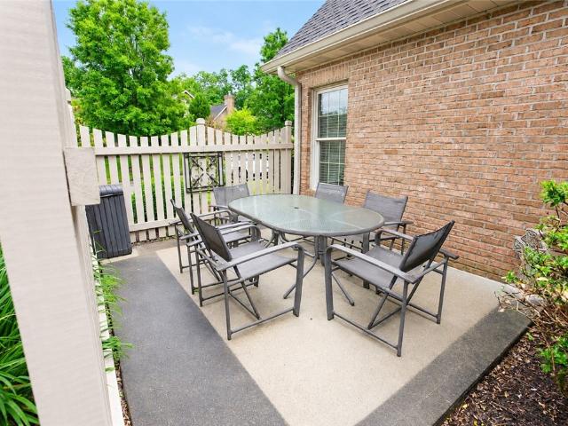 110 Evergreen Dr