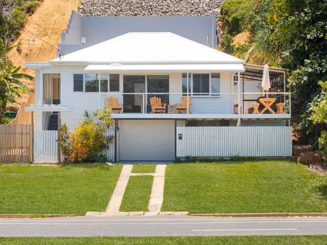 110 Farnborough Road, MEIKLEVILLE HILL, QLD 4703