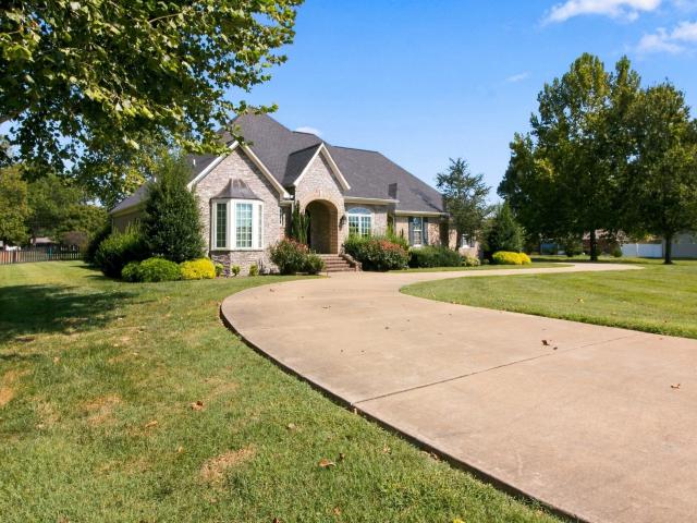 110 Fieldstone Dr