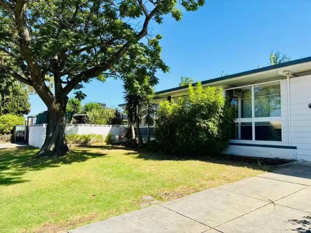 110 Kelly Road, MODBURY NORTH, SA 5092 House for Rent
