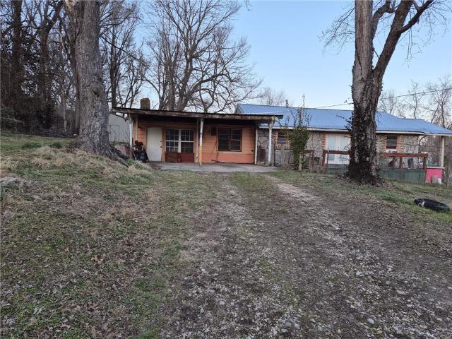 110 Highway 412