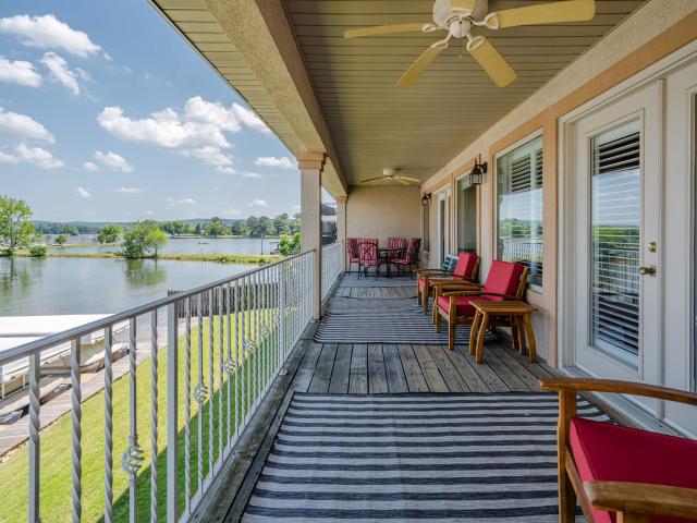 110 Jamison