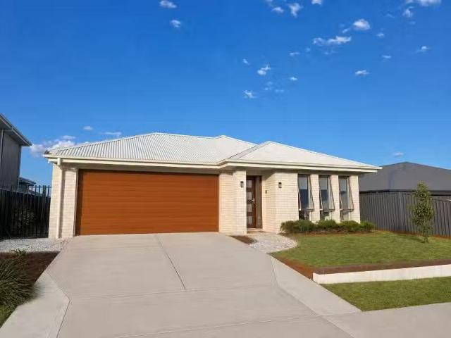 110 Jeremiah Drive, COORANBONG House for rent Listed by Ray W.