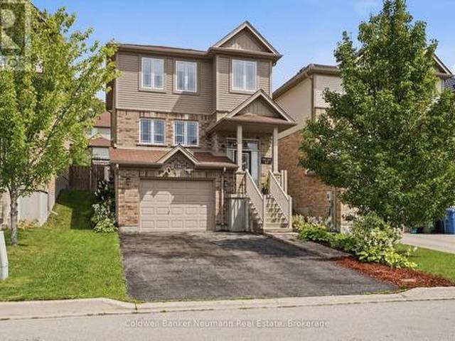 110 Oakes Crescent, Guelph Grange Road, ON, N1E 0J5 house for sale | Listing ID X13740 | Royal LePage