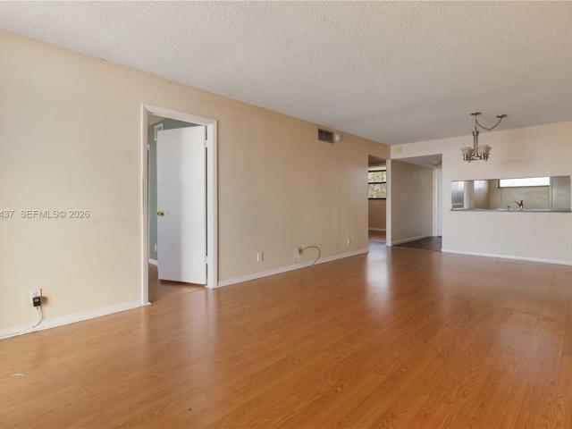 110 Lake Emerald Dr, Unit 404, Oakland Park, FL 33309 | MLS #B26014