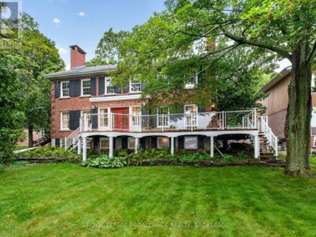 110 Lakeshore Boulevard, Kingston City Southwest, ON, K7M 0A5 Luxury House for sale | Listing ID X13762 | Royal LePage Carriage Trade Luxury Properties