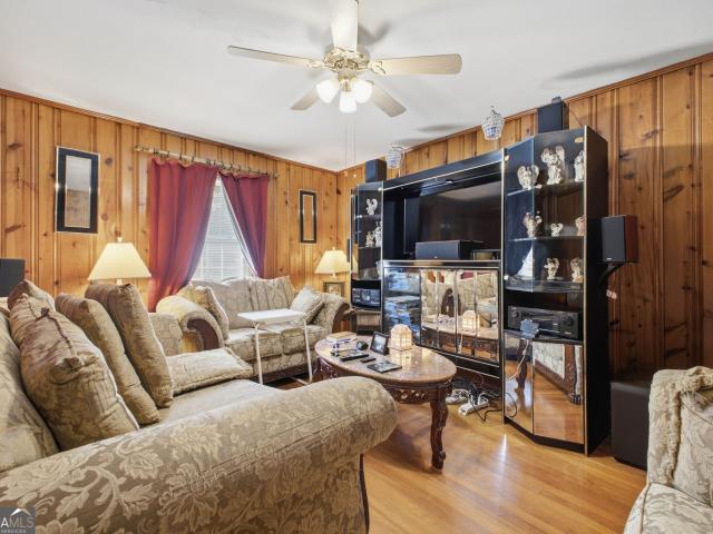 110 Linden Street SE