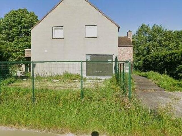 110 m2 apartment for rent in Beveren