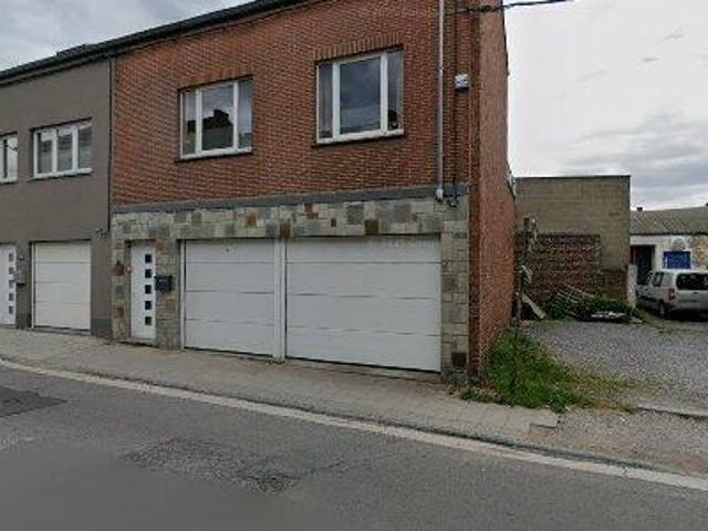 110 m2 apartment for rent in Courcelles