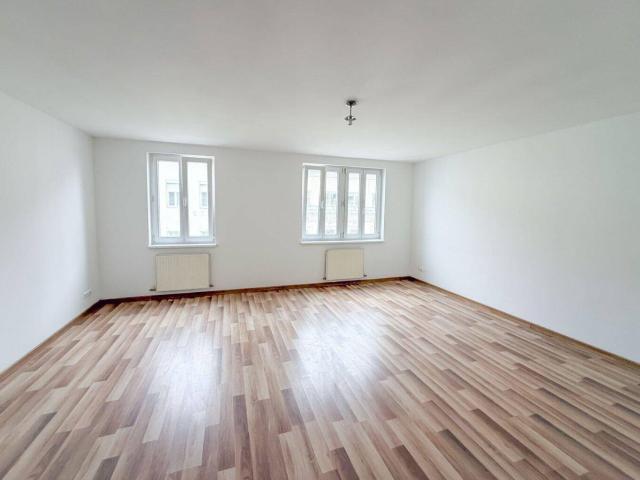 110 m2 große Mietwohnung auf zwei Ebenen mit 42 m2 Dachterrasse!