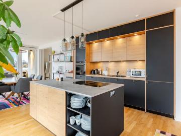 110 m² Wohnung mit Kamin, großem Wassergrundstück & Bootsliegeplatz in Grünau, Berlin Amsterdam Apartments for Rent