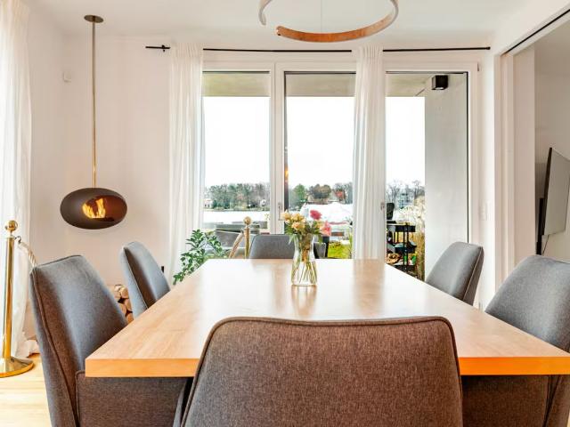 110 m² Wohnung mit Kamin, großem Wassergrundstück & Bootsliegeplatz in Grünau, Berlin Amsterdam Apartments for Rent
