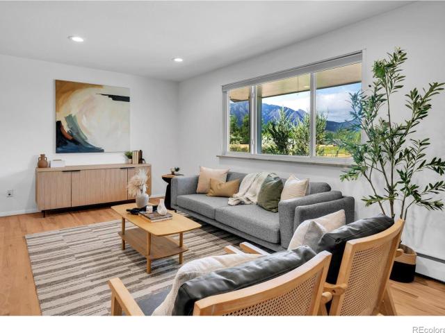 110 Mohawk Drive