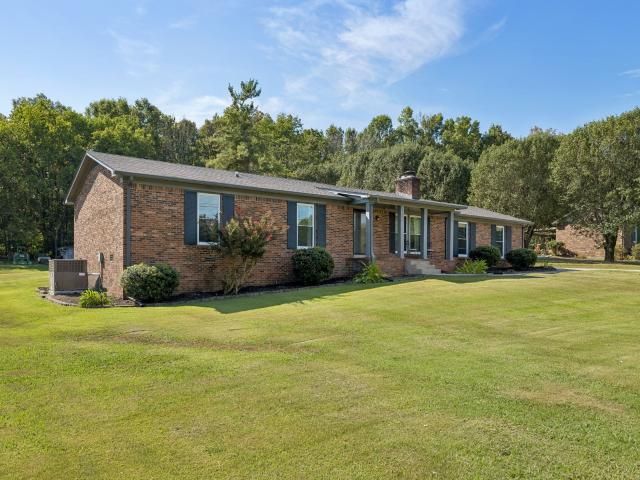 110 Moss Glen Rd