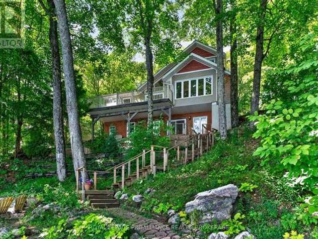 110 Maple Grove Crescent, Frontenac South, ON, K0H 2V0 house for sale | Listing ID X13709 | Royal LePage