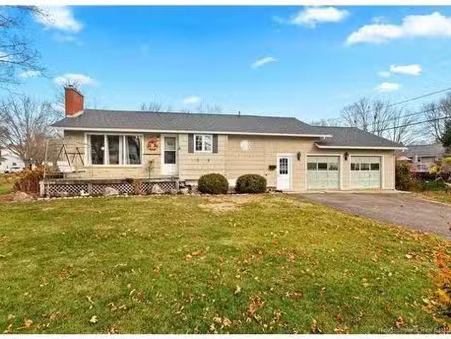 110 Mcadam Ave, Fredericton, NB, E3A 1G5 house for sale Lis.