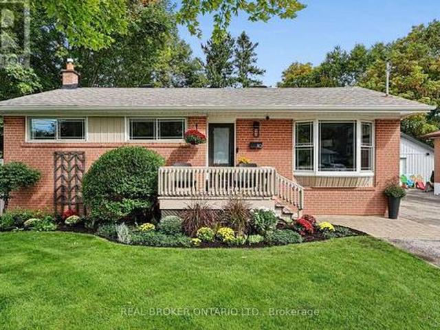110 Murray Drive, Aurora, ON, L4G 2C5 house for sale | Listing ID N13799 | Royal LePage
